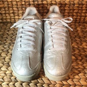 Metallic Silver Puma Roma